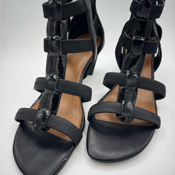 Donald J. Pliner Black Gladiator Sandals - Picture 1 of 6